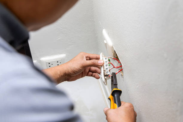 Best Ceiling Fan Installation Electrician  in Beverly Hills, MI